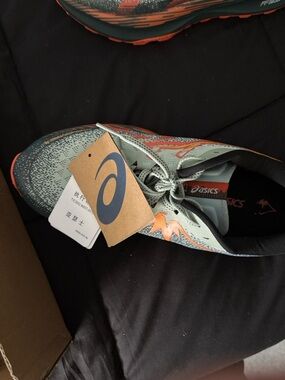 ASICS Men's Light Gray and Orange Running Shoe